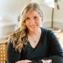 Logo Mastering Momentum By Marisa